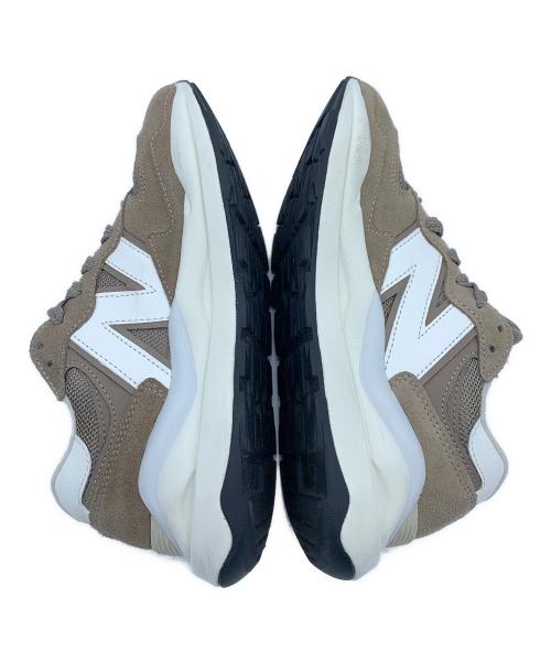 NEW BALANCE（ニューバランス）NEW BALANCE (ニューバランス) ローカットスニーカー ブラウン×ホワイト サイズ:24の古着・服飾アイテム