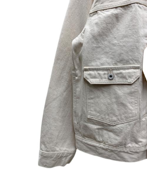 MOANDMO CLOTHING（モーアンドモークロージング）MOANDMO CLOTHING (モーアンドモークロージング) AVIREX (アヴィレックス) デニムジャケット ベージュ サイズ:XL 未使用品の古着・服飾アイテム
