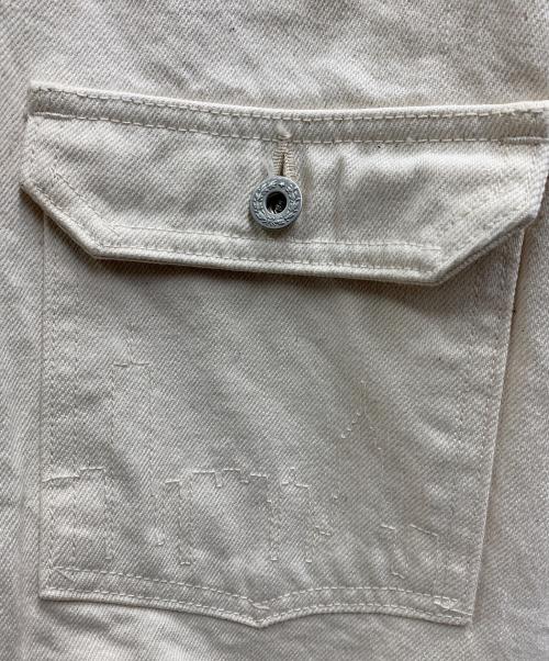 MOANDMO CLOTHING（モーアンドモークロージング）MOANDMO CLOTHING (モーアンドモークロージング) AVIREX (アヴィレックス) デニムジャケット ベージュ サイズ:XL 未使用品の古着・服飾アイテム