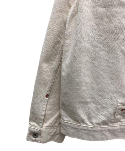MOANDMO CLOTHING（モーアンドモークロージング）MOANDMO CLOTHING (モーアンドモークロージング) AVIREX (アヴィレックス) デニムジャケット ベージュ サイズ:XL 未使用品の古着・服飾アイテム