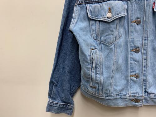 LEVI'S（リーバイス）LEVI'S (リーバイス) 切替デニムジャケット インディゴ サイズ:Sの古着・服飾アイテム