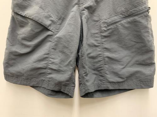 THE NORTH FACE（ザ ノース フェイス）THE NORTH FACE (ザ ノース フェイス) ハーフパンツ グレー サイズ:Mの古着・服飾アイテム