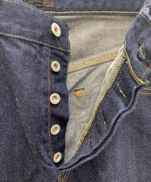 MOANDMO（モーアンドモー）MOANDMO (モーアンドモー) AVIREX (アヴィレックス) デニムパンツ インディゴ サイズ:W34×L32 未使用品の古着・服飾アイテム