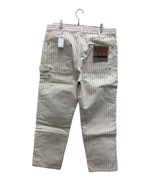 MOANDMO CLOTHING（モーアンドモークロージング）MOANDMO CLOTHING (モーアンドモークロージング) チノパン アイボリー サイズ:W36×L36 未使用品の古着・服飾アイテム