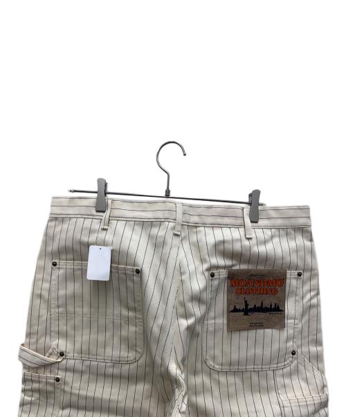 MOANDMO CLOTHING（モーアンドモークロージング）MOANDMO CLOTHING (モーアンドモークロージング) チノパン アイボリー サイズ:W36×L36 未使用品の古着・服飾アイテム