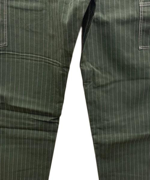 MOANDMO CLOTHNG（モーアンドモークロージング）MOANDMO CLOTHNG (モーアンドモークロージング) チノパン グリーン サイズ:W34 未使用品の古着・服飾アイテム