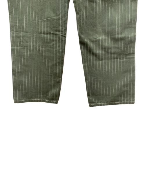 MOANDMO CLOTHING（モーアンドモークロージング）MOANDMO CLOTHING (モーアンドモークロージング) チノパン グリーン サイズ:W36 未使用品の古着・服飾アイテム