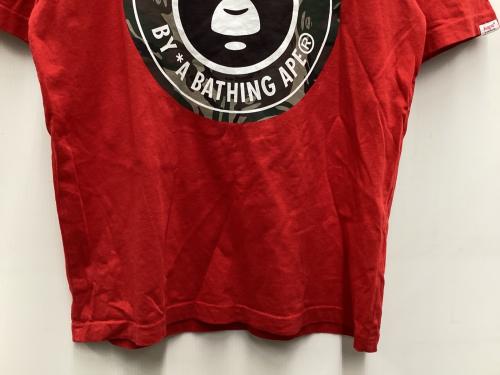 A BATHING APE（アベイシングエイプ）A BATHING APE (アベイシングエイプ) Tシャツ レッド サイズ:Mの古着・服飾アイテム
