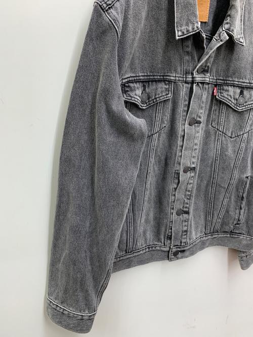 LEVI'S PReMIUM（リーバイス プレミアム）LEVI'S PReMIUM (リーバイス プレミアム) デニムトラッカージャケット グレー サイズ:Lの古着・服飾アイテム