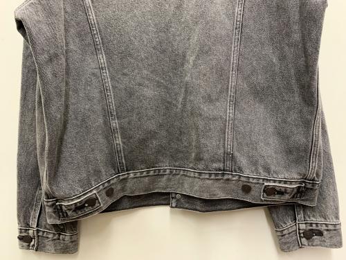 LEVI'S PReMIUM（リーバイス プレミアム）LEVI'S PReMIUM (リーバイス プレミアム) デニムトラッカージャケット グレー サイズ:Lの古着・服飾アイテム