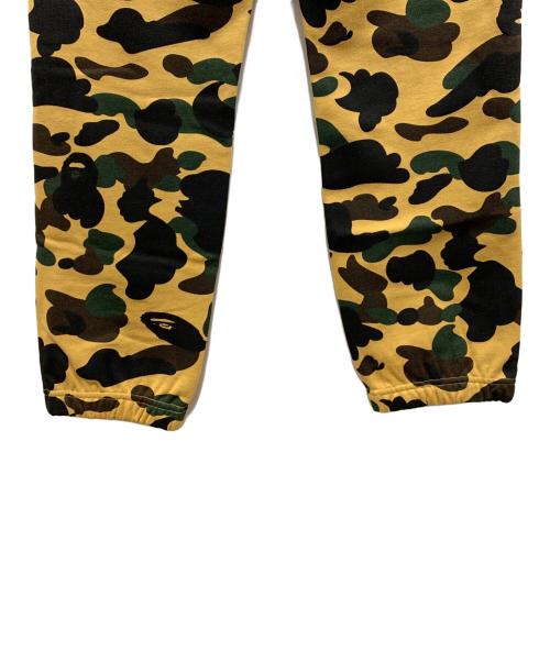 A BATHING APE（アベイシングエイプ）A BATHING APE (アベイシングエイプ) シャークスウェットパンツ ベージュ サイズ:S 未使用品の古着・服飾アイテム