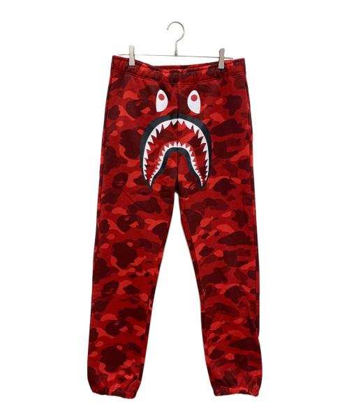 A BATHING APE（アベイシングエイプ）A BATHING APE (アベイシングエイプ) シャークスウェットパンツ レッド サイズ:L 未使用品の古着・服飾アイテム