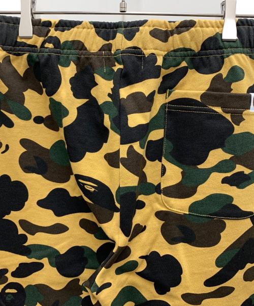 A BATHING APE（アベイシングエイプ）A BATHING APE (アベイシングエイプ) シャークスウェットパンツ ベージュ サイズ:S 未使用品の古着・服飾アイテム