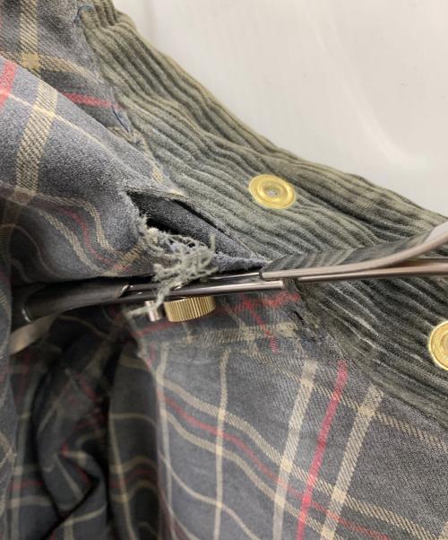 Barbour（バブアー）Barbour (バブアー) オイルドジャケット　BORDER グレー サイズ:C40/102cmの古着・服飾アイテム