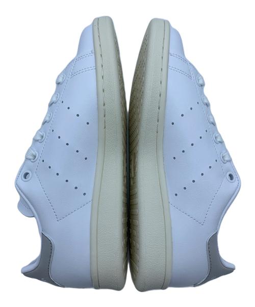 adidas（アディダス）adidas (アディダス) スニーカー ホワイト サイズ:23 未使用品の古着・服飾アイテム