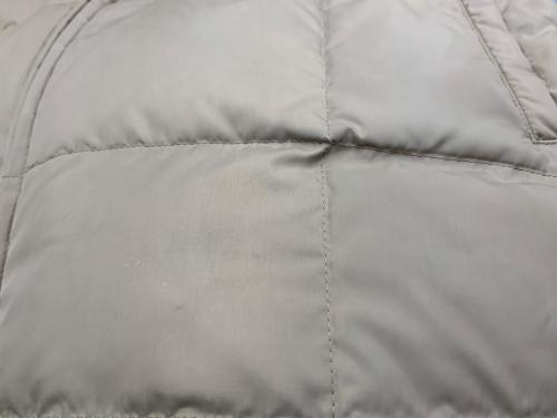 BURBERRY（バーバリー）BURBERRY (バーバリー) ダウンジャケット ベージュ サイズ:Mの古着・服飾アイテム