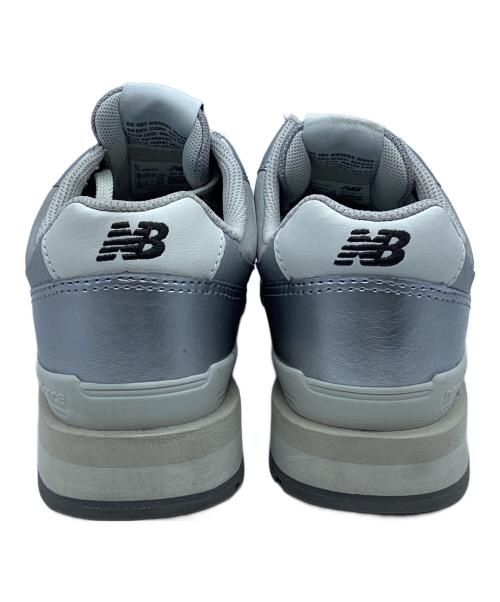 NEW BALANCE（ニューバランス）NEW BALANCE (ニューバランス) スニーカー シルバー サイズ:24の古着・服飾アイテム