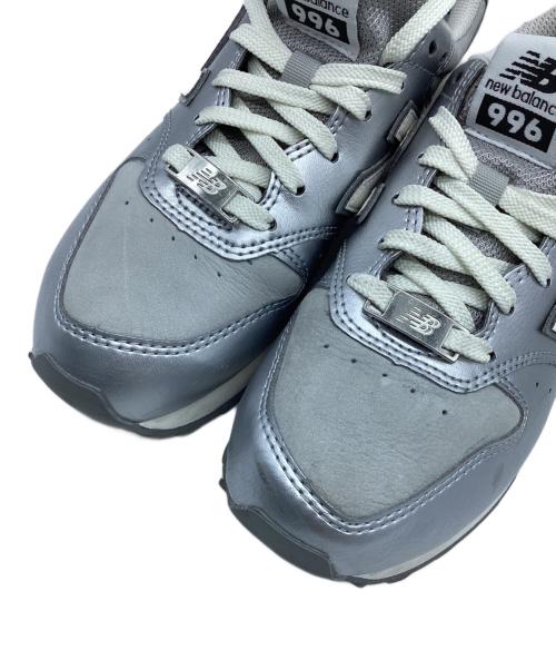 NEW BALANCE（ニューバランス）NEW BALANCE (ニューバランス) スニーカー シルバー サイズ:24の古着・服飾アイテム