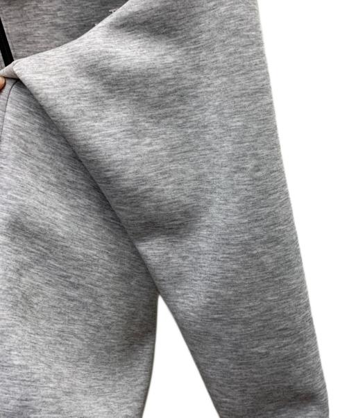THE NORTH FACE（ザ ノース フェイス）THE NORTH FACE (ザ ノース フェイス) リバーシブルテックエアーフーディ グレー×オリーブ サイズ:Sの古着・服飾アイテム