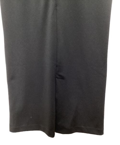 UNFILO（アンフィーロ）UNFILO (アンフィーロ) ノースリーブ・キャミソールワンピース ブラック サイズ:Lの古着・服飾アイテム