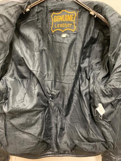 GENUINE LEATHER（ジェニュインレザー）GENUINE LEATHER (ジェニュインレザー) ダブルライダースジャケット ブラック サイズ:Mの古着・服飾アイテム
