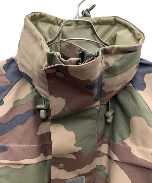 VTN（ブイティーエヌ）VTN (ブイティーエヌ) ミリタリージャケット グリーン×ベージュ サイズ:XLの古着・服飾アイテム