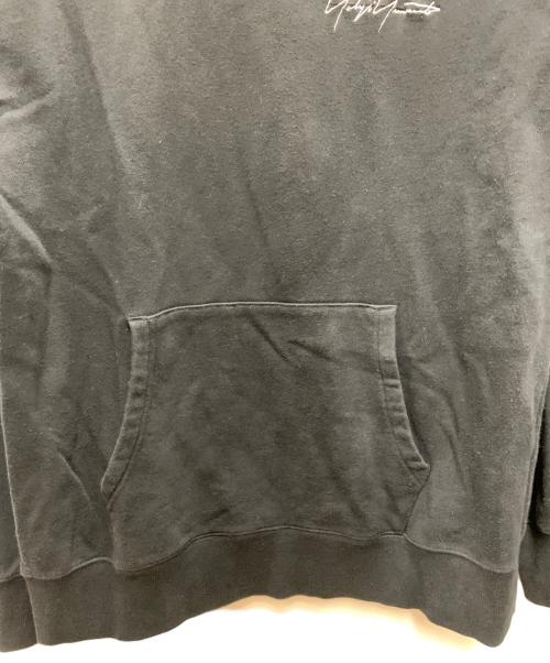 Yohji Yamamoto pour homme（ヨウジヤマモト プールオム）Yohji Yamamoto pour homme (ヨウジヤマモト プールオム) New Era (ニューエラ) プルオーバーパーカー ブラック サイズ:XLの古着・服飾アイテム
