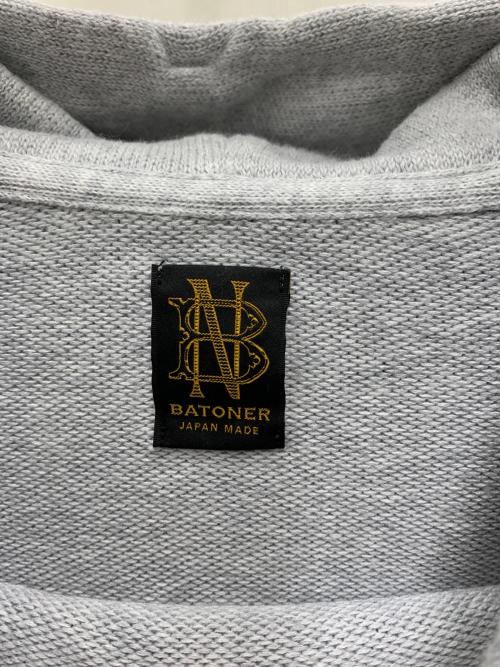 BATONER（バトナ―）BATONER (バトナ―) プルオーバーパーカー ライトグレー サイズ:2の古着・服飾アイテム