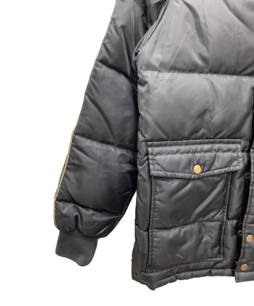 EVISU（エヴィス）EVISU (エヴィス) ダウンジャケット ブラック×カーキ サイズ:38の古着・服飾アイテム