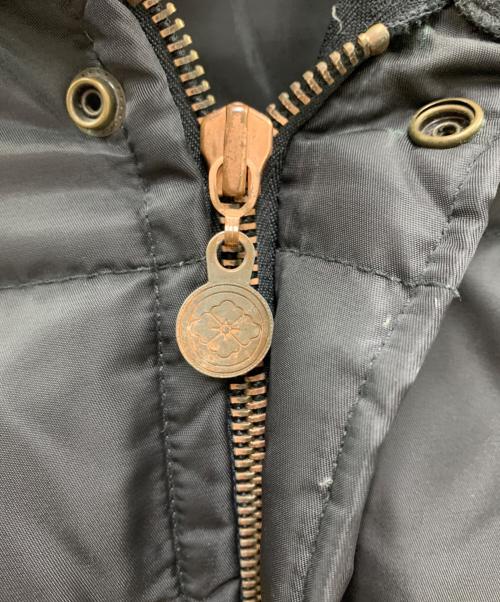 EVISU（エヴィス）EVISU (エヴィス) ダウンジャケット ブラック×カーキ サイズ:38の古着・服飾アイテム