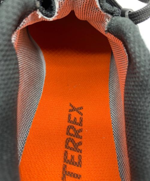 adidas（アディダス）adidas (アディダス) シューズ ブラック サイズ:26.5の古着・服飾アイテム