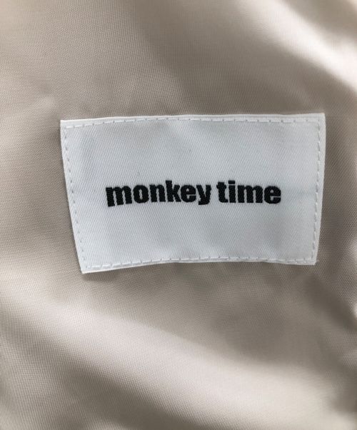 skookum（スクーカム）skookum (スクーカム) MONKEY TIME (モンキータイム) スタジャン アイボリー サイズ:Sの古着・服飾アイテム