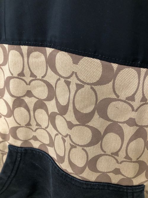 COACH（コーチ）COACH (コーチ) プルオーバーパーカー ベージュ サイズ:SIZE Sの古着・服飾アイテム