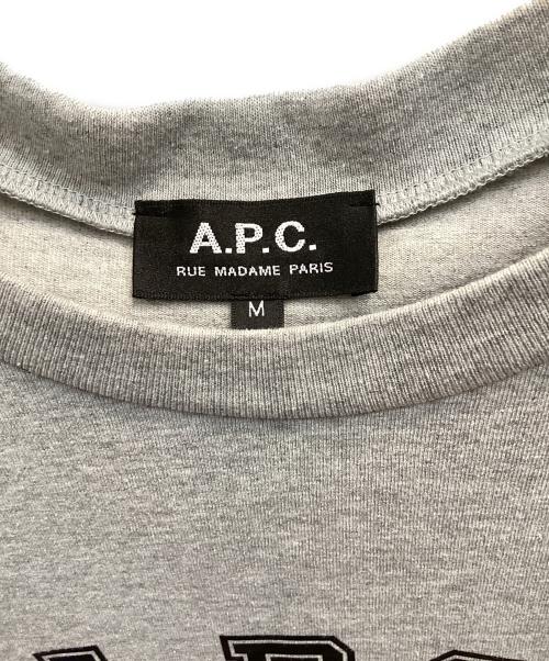 A.P.C.（アーペーセー）A.P.C. (アーペーセー) ロゴプリントクルーネックTシャツ グレー サイズ:Мの古着・服飾アイテム