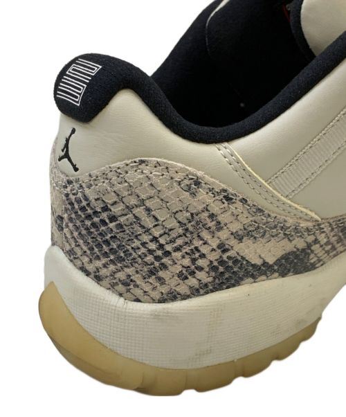 NIKE（ナイキ）NIKE (ナイキ) Air Jordan 11 Low Snakeskin 