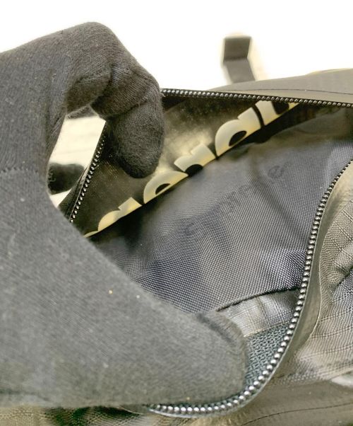 SUPREME（シュプリーム）Supreme (シュプリーム) ウエストバッグ ブラックの古着・服飾アイテム