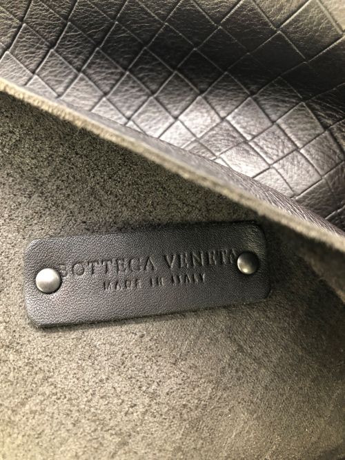 BOTTEGA VENETA（ボッテガベネタ）BOTTEGA VENETA (ボッテガベネタ) ショルダーバッグ　イントレッチオの古着・服飾アイテム
