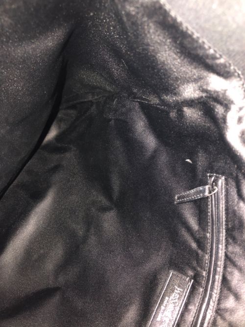 Yves Saint Laurent（イヴサンローラン）Yves Saint Laurent (イヴサンローラン) Yves Saint Laurent(イヴ・サンローラン)カハラトートバッグ ブラックの古着・服飾アイテム