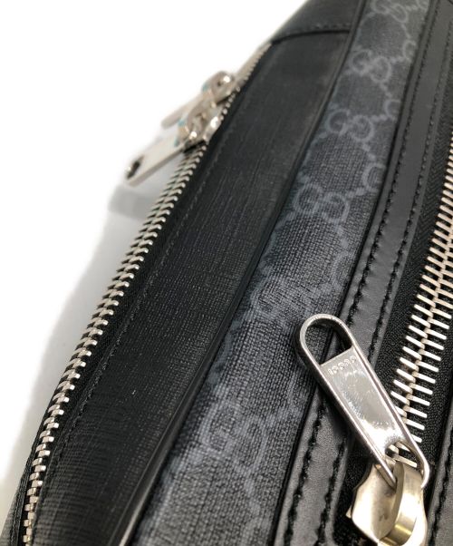 GUCCI（グッチ）GUCCI (グッチ) GUCCI(グッチ) ボディーバッグ GGスプリーム ネイビーの古着・服飾アイテム