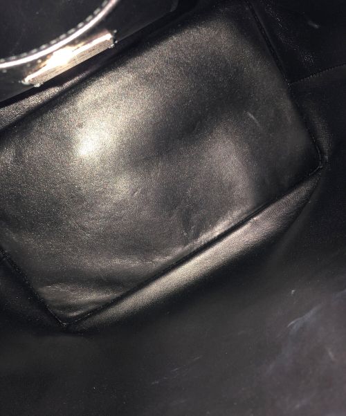 BVLGARI（ブルガリ）BVLGARI (ブルガリ) ビー・ゼロワン ショルダーバッグ ホワイト×ブラックの古着・服飾アイテム