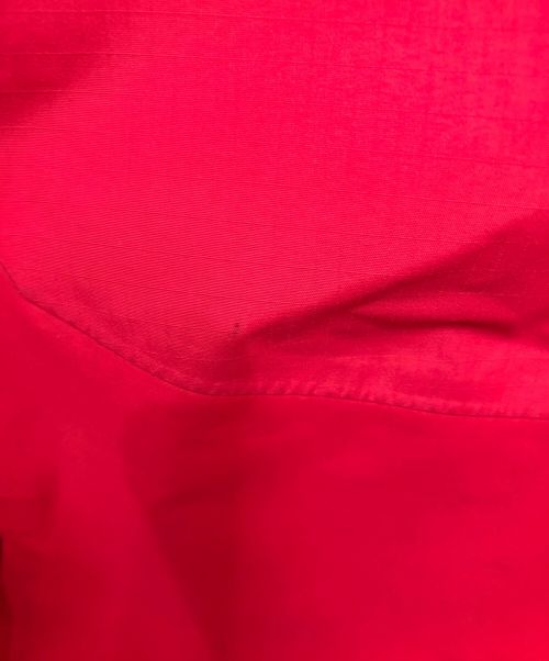 ARC'TERYX（アークテリクス）ARC'TERYX (アークテリクス) BETA SL HYBRID Jacket　ベータ ＳＬ　ハイブリッド ジャケット レッド サイズ:Lの古着・服飾アイテム