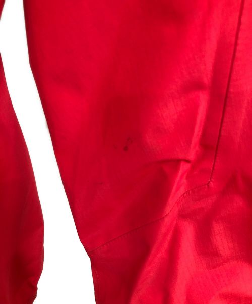 ARC'TERYX（アークテリクス）ARC'TERYX (アークテリクス) BETA SL HYBRID Jacket　ベータ ＳＬ　ハイブリッド ジャケット レッド サイズ:Lの古着・服飾アイテム