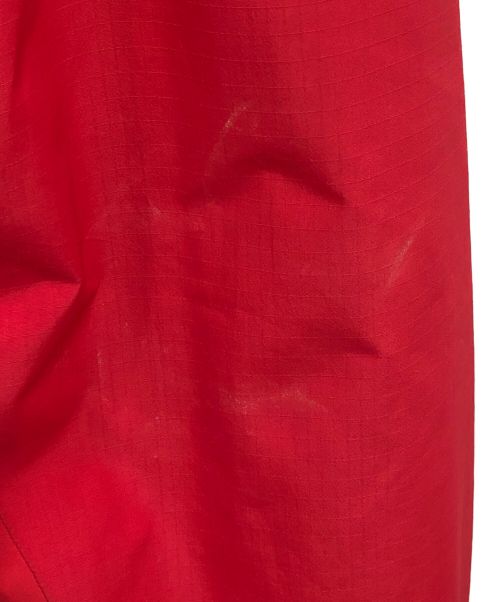 ARC'TERYX（アークテリクス）ARC'TERYX (アークテリクス) BETA SL HYBRID Jacket　ベータ ＳＬ　ハイブリッド ジャケット レッド サイズ:Lの古着・服飾アイテム