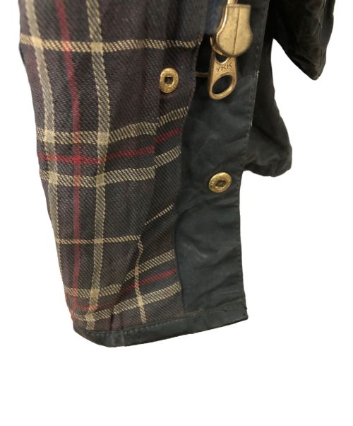 Barbour（バブアー）Barbour (バブアー) BEAUFORT ビューフォート オイルジャケット オリーブ サイズ:SIZE 48の古着・服飾アイテム