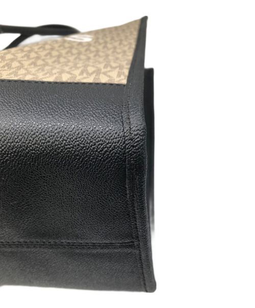MICHAEL KORS（マイケルコース）MICHAEL KORS (マイケルコース) トートバッグ／TOTE BAG ベージュの古着・服飾アイテム