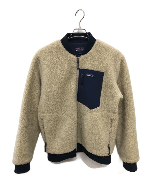 Patagonia（パタゴニア）Patagonia (パタゴニア) レトロ X ボンバー ジャケット／RETRO－X BOMBER JACKET アイボリー サイズ:SIZE Mの古着・服飾アイテム