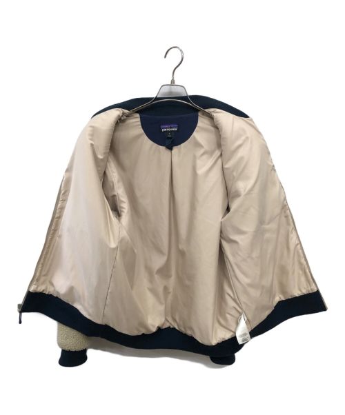 Patagonia（パタゴニア）Patagonia (パタゴニア) レトロ X ボンバー ジャケット／RETRO－X BOMBER JACKET アイボリー サイズ:SIZE Mの古着・服飾アイテム