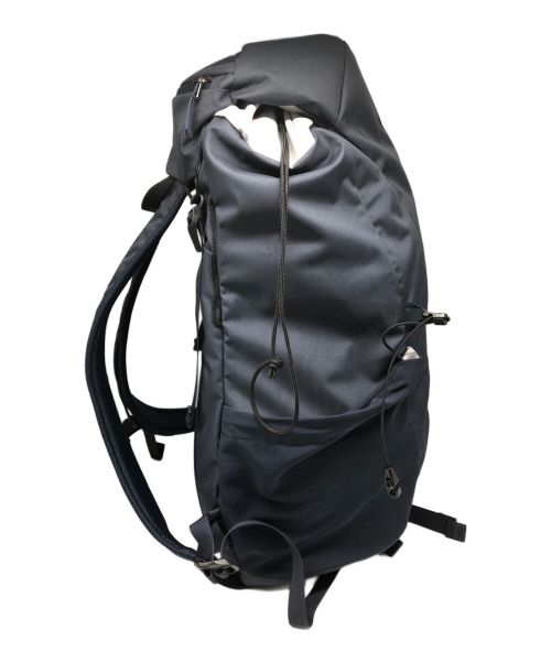 ARC'TERYX（アークテリクス）ARC'TERYX (アークテリクス) バックパック マンティス 30／BACK PACK MANTIS 30 ネイビーの古着・服飾アイテム