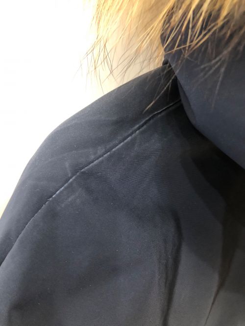 BEAUTY&YOUTH（ビューティーアンドユース）BEAUTY&YOUTH (ビューティーアンドユース) ”小松マテーレ” ファー ダウンジャケット／KOMATSU MATERE FUR DOWN JKT ネイビー サイズ:Mの古着・服飾アイテム