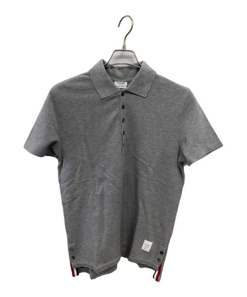 Thom Browne（トムブラウン）Thom Browne (トムブラウン) CLASSIC PIQUE STRIPE RELAX POLO SHIRT／クラシックピケ ストライプ リラックス ポロシャツ ライトグレー サイズ:2の古着・服飾アイテム